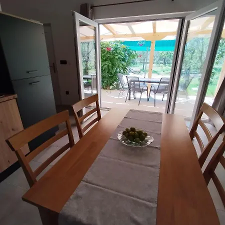 Apartment Marti's House In The Olive Grove Fazana
