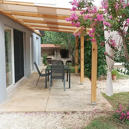 Apartment Marti's House In The Olive Grove *